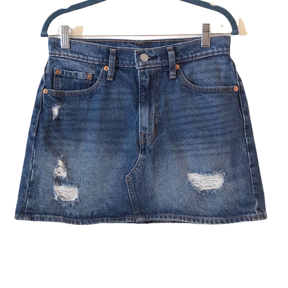 Levi’s Strauss distressed denim mini skirt size 28